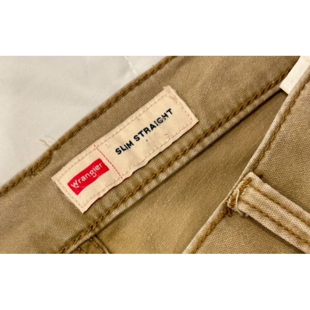 Men’s Wrangler Tan Slim Straight 32x32 Pants - Picture 2 of 5